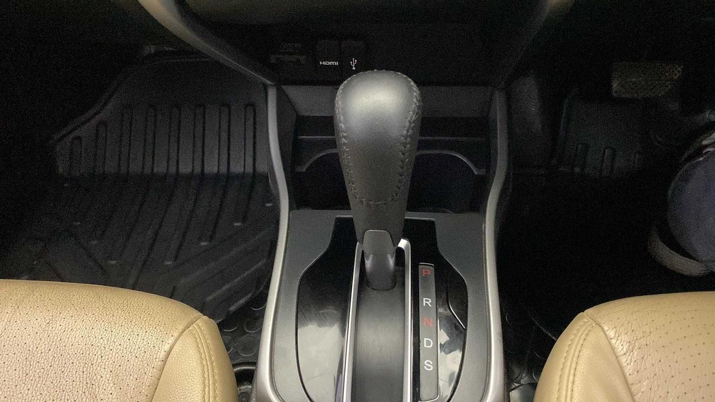 2019 Honda City 1.5L I-VTEC ZX CVT, Petrol, Automatic, 73,744 km, Gear Lever