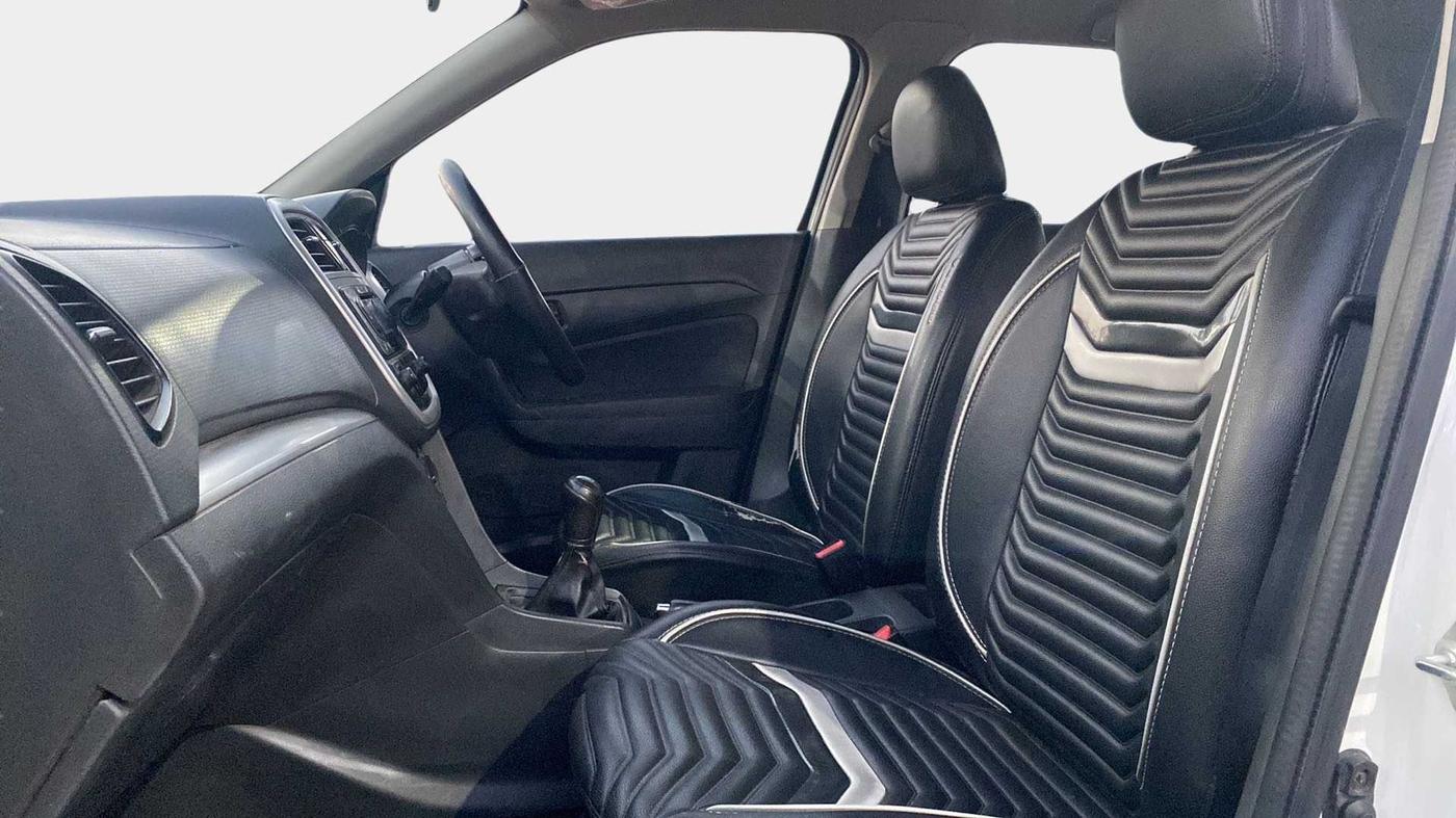 2018 Maruti Vitara Brezza LDI, Diesel, Manual, 87,259 km, Right Side Front Door Cabin