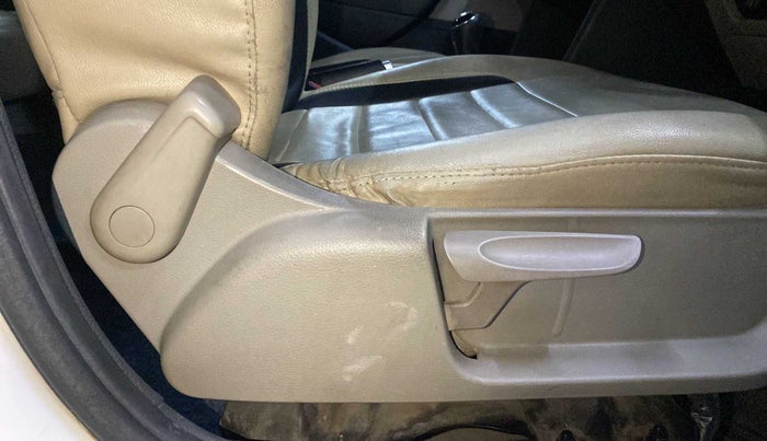 2014 Volkswagen Polo HIGHLINE DIESEL, Diesel, Manual, 1,02,608 km, Driver Side Adjustment Panel