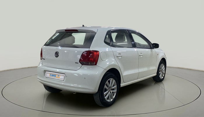 2014 Volkswagen Polo HIGHLINE DIESEL, Diesel, Manual, 1,02,608 km, Right Back Diagonal