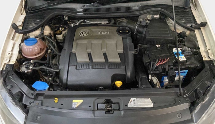 2014 Volkswagen Polo HIGHLINE DIESEL, Diesel, Manual, 1,02,608 km, Open Bonet