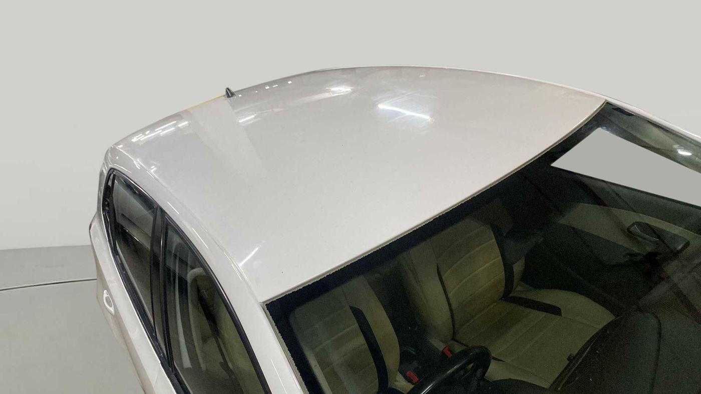 2014 Volkswagen Polo HIGHLINE DIESEL, Diesel, Manual, 1,02,608 km, Roof