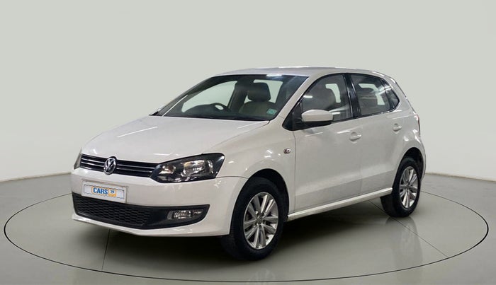 2014 Volkswagen Polo HIGHLINE DIESEL, Diesel, Manual, 1,02,608 km, Left Front Diagonal