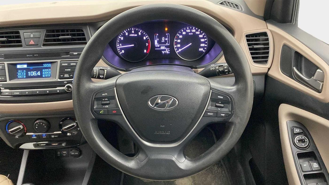 2017 Hyundai Elite i20 SPORTZ 1.2, Petrol, Manual, 72,715 km, Steering Wheel Close Up