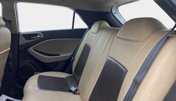 2017 Hyundai Elite i20 SPORTZ 1.2, Petrol, Manual, 72,715 km, Right Side Rear Door Cabin