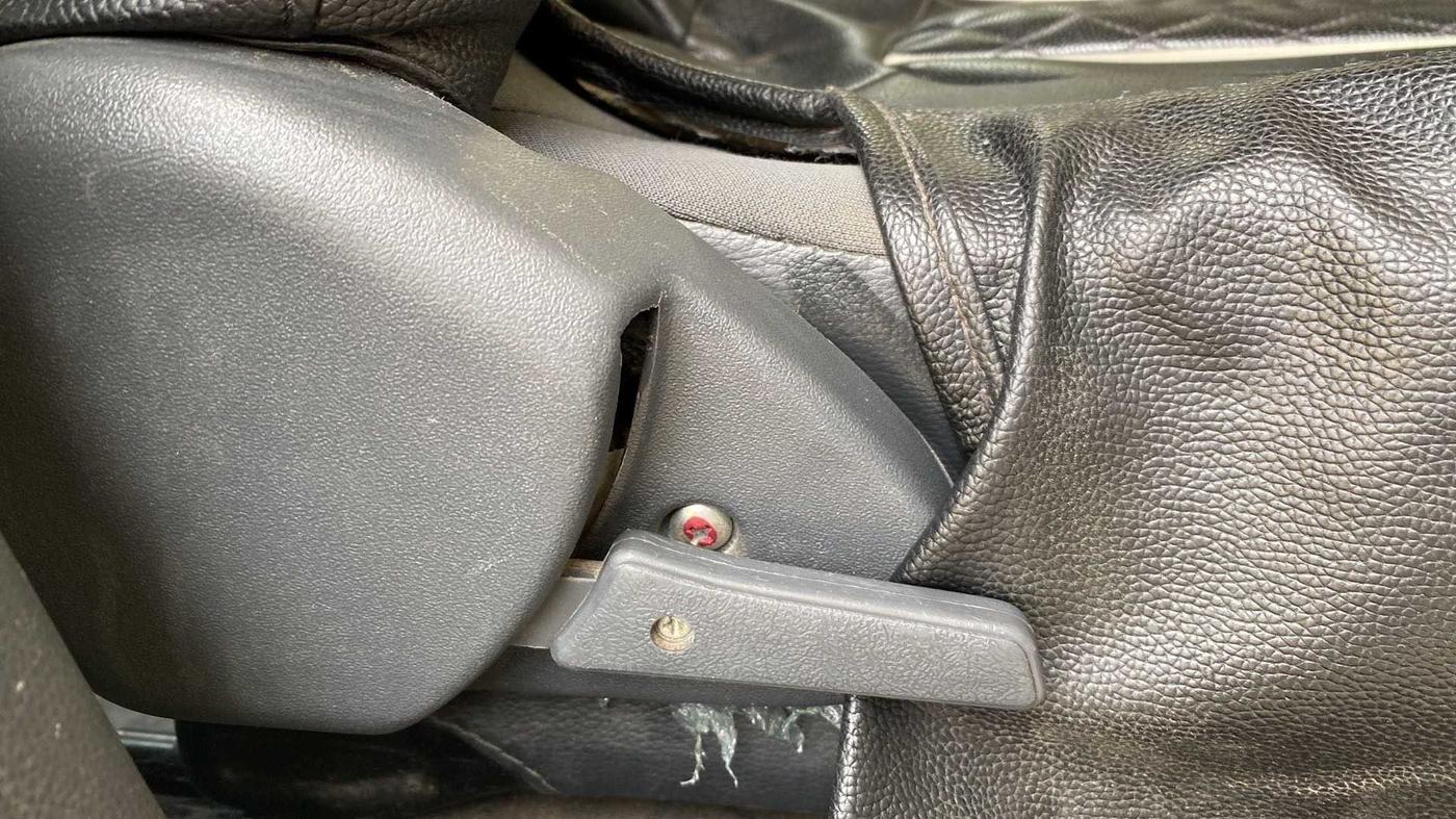 2018 Maruti Alto 800 LXI CNG, CNG, Manual, 27,491 km, Driver Side Adjustment Panel