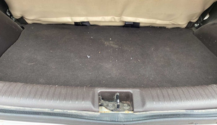 2014 Hyundai Santro Xing GLS PLUS AUDIO, Petrol, Manual, 74,647 km, Boot Inside
