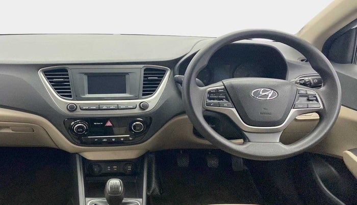2018 Hyundai Verna 1.4 EX PETROL, Petrol, Manual, 26,029 km, Steering Wheel Close Up