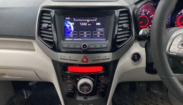 2022 Mahindra XUV300 W8 (O) 1.2 PETROL, Petrol, Manual, 4,554 km, Air Conditioner
