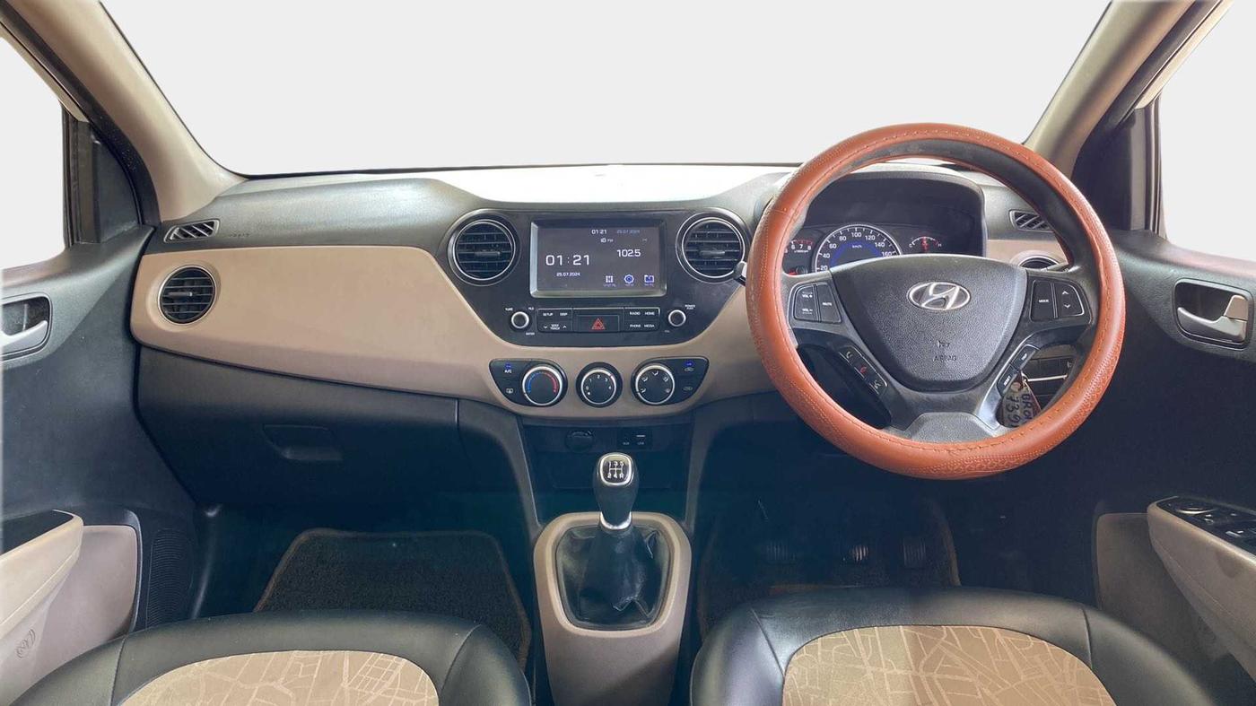 2018 Hyundai Grand i10 SPORTZ 1.2 KAPPA VTVT, Petrol, Manual, 61,847 km, Dashboard