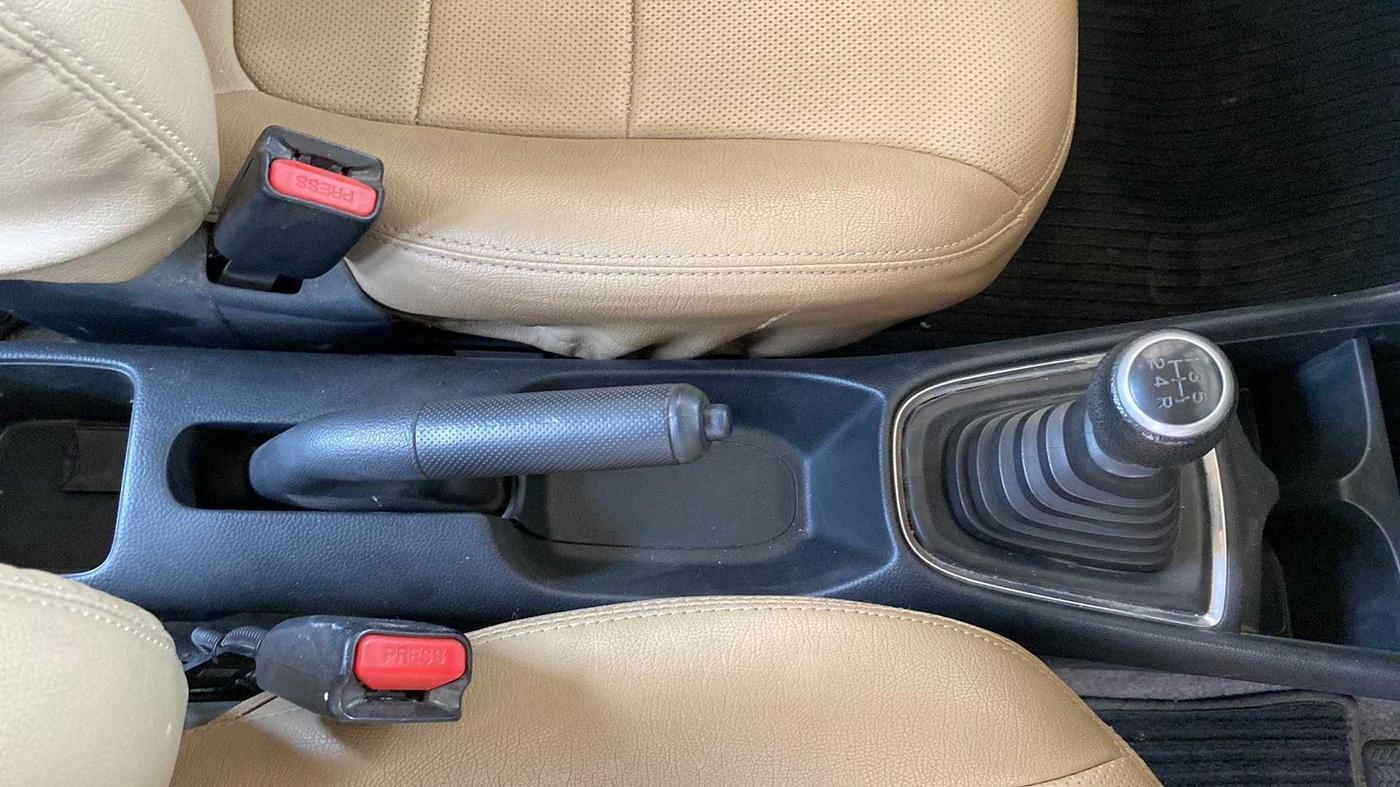 2019 Honda Amaze 1.2L I-VTEC S, Petrol, Manual, 48,876 km, Gear Lever