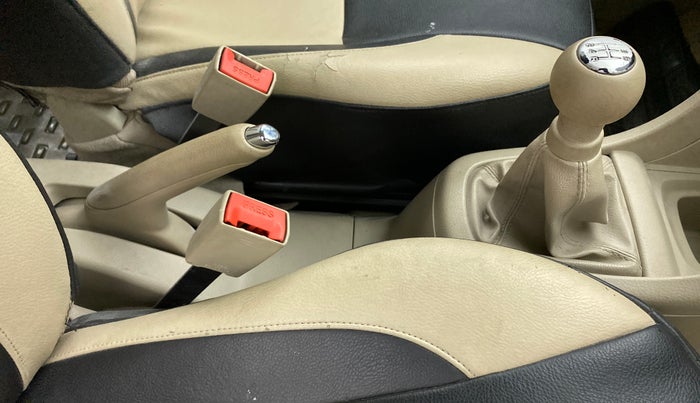 2012 Maruti Ertiga ZXI, Petrol, Manual, 35,549 km, Gear Lever