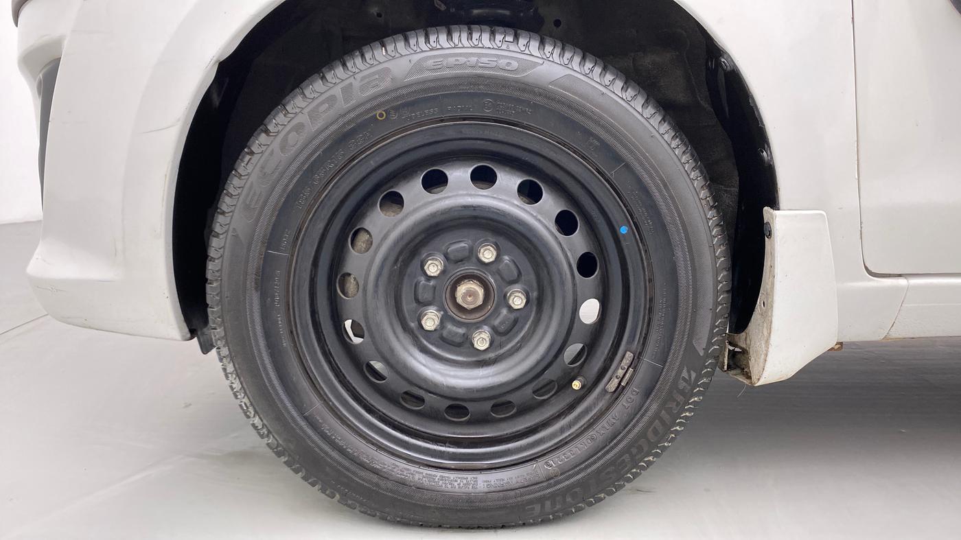 2012 Maruti Ertiga ZXI, Petrol, Manual, 35,549 km, Left Front Wheel