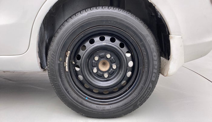 2012 Maruti Ertiga ZXI, Petrol, Manual, 35,549 km, Left Rear Wheel