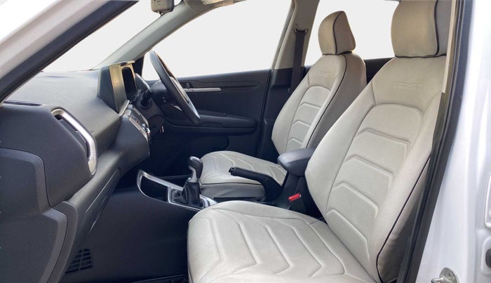 2022 KIA SONET HTE 1.5, Diesel, Manual, 16,864 km, Right Side Front Door Cabin
