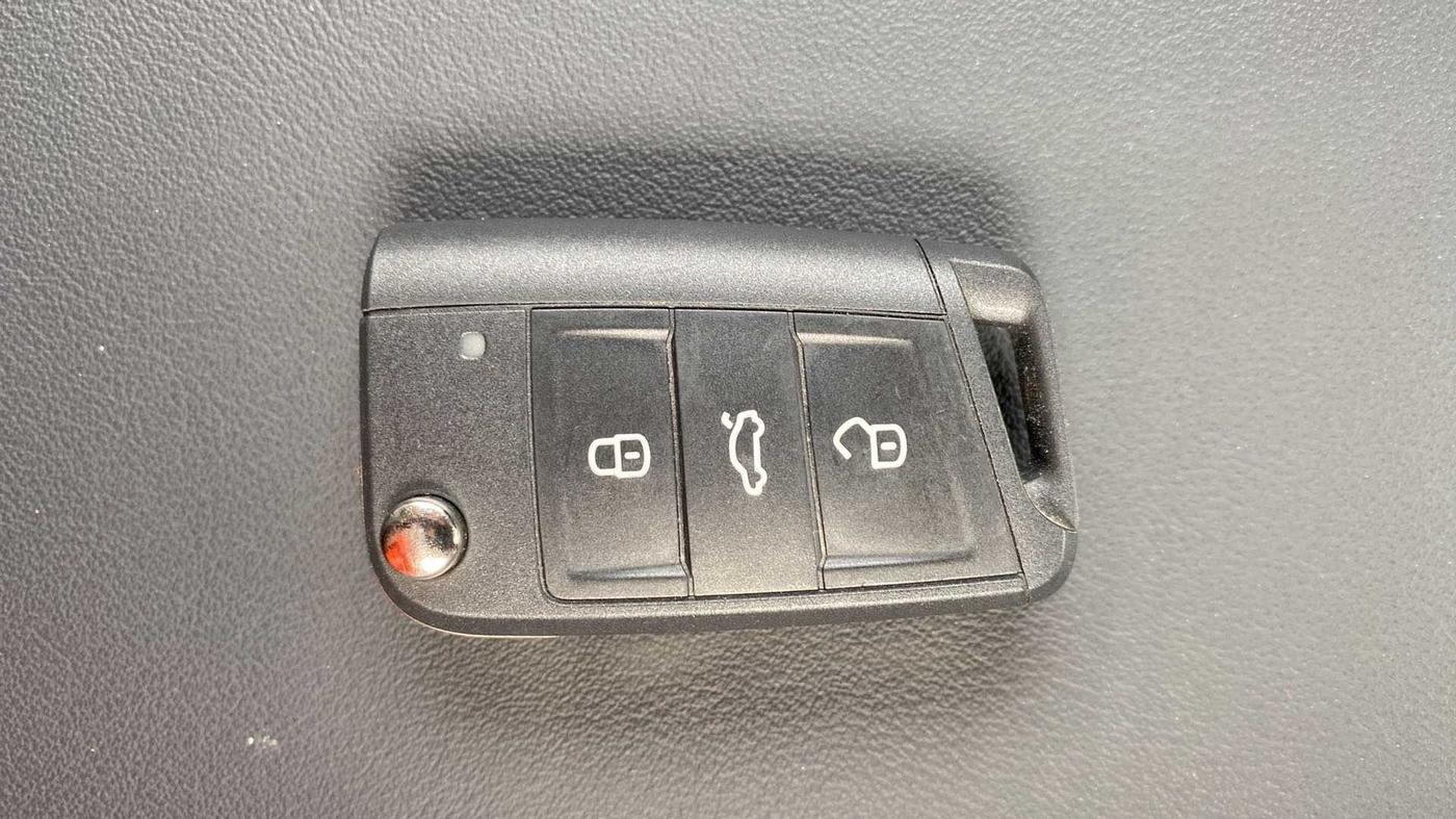2021 Volkswagen TAIGUN HIGHLINE 1.0 TSI MT, Petrol, Manual, 6,510 km, Key Close Up