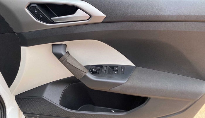 2021 Volkswagen TAIGUN HIGHLINE 1.0 TSI MT, Petrol, Manual, 6,510 km, Driver Side Door Panels Control