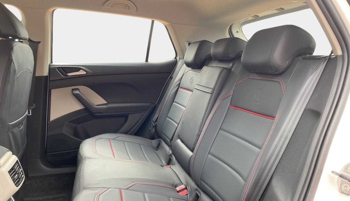 2021 Volkswagen TAIGUN HIGHLINE 1.0 TSI MT, Petrol, Manual, 6,510 km, Right Side Rear Door Cabin