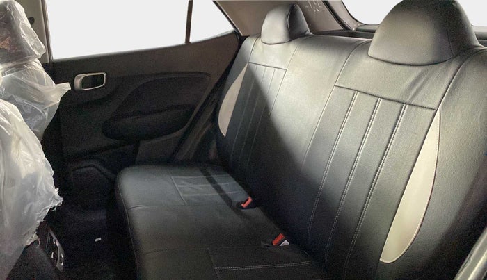 2022 Hyundai VENUE S 1.2, Petrol, Manual, 11,542 km, Right Side Rear Door Cabin