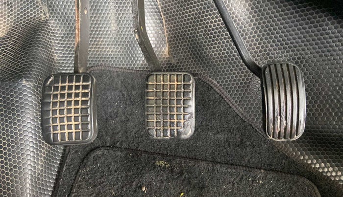 2017 Tata Tiago XZ PETROL, Petrol, Manual, 79,584 km, Pedals