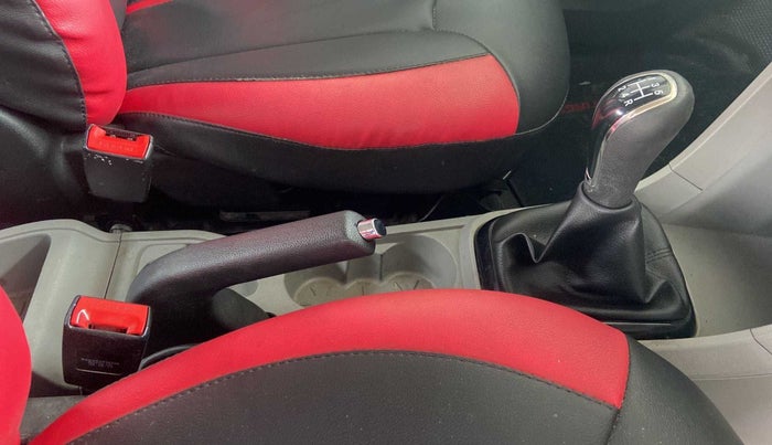 2017 Tata Tiago XZ PETROL, Petrol, Manual, 79,584 km, Gear Lever