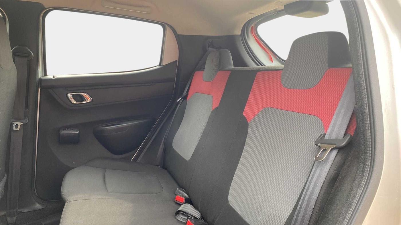 2019 Renault Kwid RXT 1.0 AMT (O), Petrol, Automatic, 17,407 km, Right Side Rear Door Cabin
