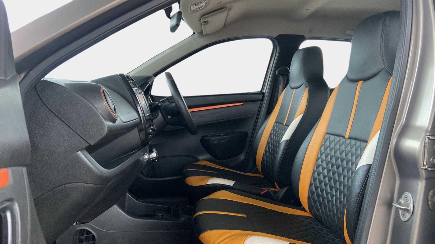 2017 Renault Kwid CLIMBER 1.0 AMT, Petrol, Automatic, 47,474 km, Right Side Front Door Cabin