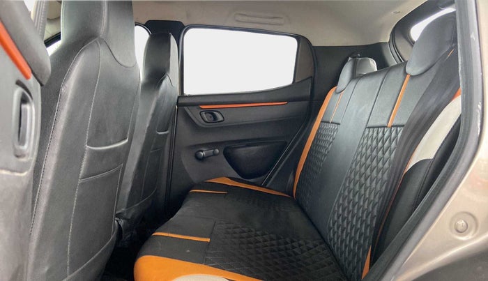 2017 Renault Kwid CLIMBER 1.0 AMT, Petrol, Automatic, 47,474 km, Right Side Rear Door Cabin