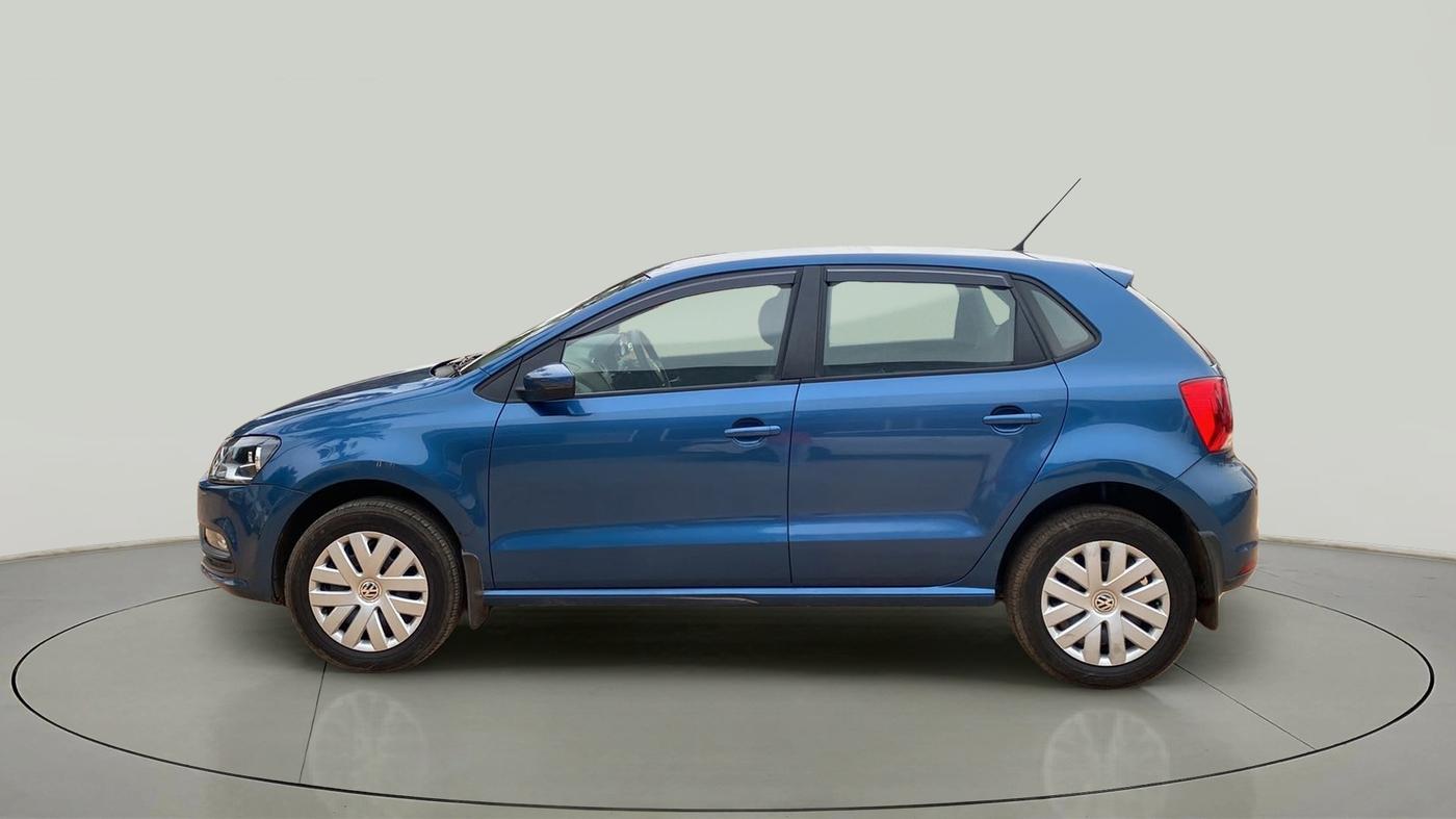 2016 Volkswagen Polo COMFORTLINE 1.2L, Petrol, Manual, 38,324 km, Left Side
