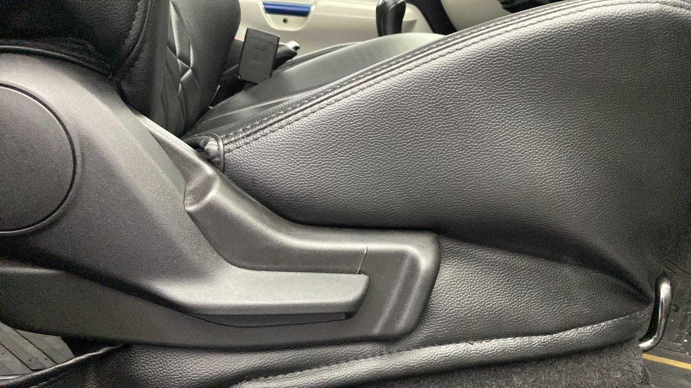 2021 Maruti IGNIS ZETA 1.2, Petrol, Manual, 39,666 km, Driver Side Adjustment Panel