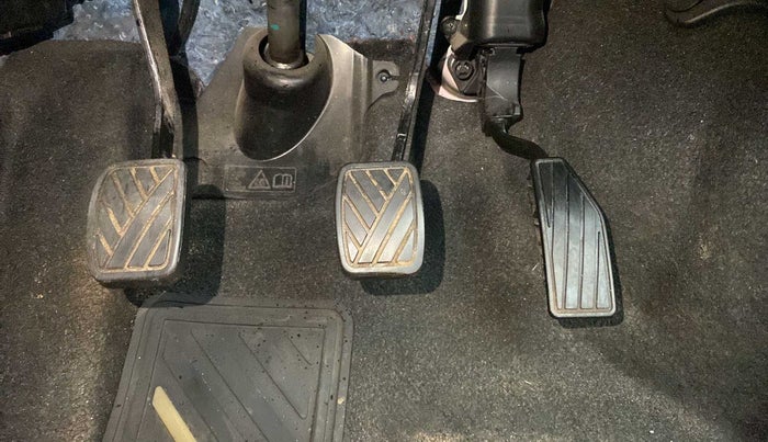 2021 Maruti IGNIS ZETA 1.2, Petrol, Manual, 39,666 km, Pedals