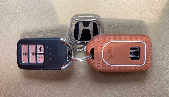 2022 Honda City 1.5L I-VTE V CVT, Petrol, Automatic, 28,749 km, Key Close Up