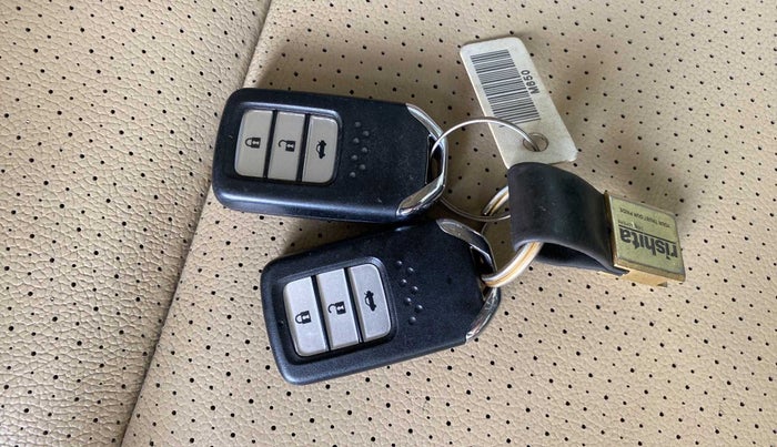 2016 Honda City 1.5L I-VTEC VX, Petrol, Manual, 80,755 km, Key Close Up