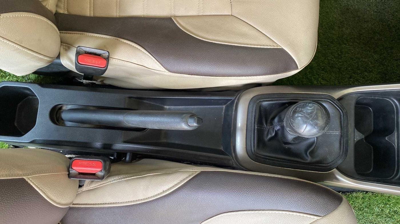 2018 Maruti IGNIS SIGMA 1.2, Petrol, Manual, 48,434 km, Gear Lever
