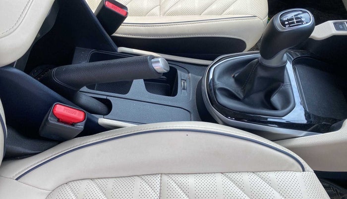 2023 KIA CARENS LUXURY 1.4 PETROL 7 STR, Petrol, Manual, 5,126 km, Gear Lever