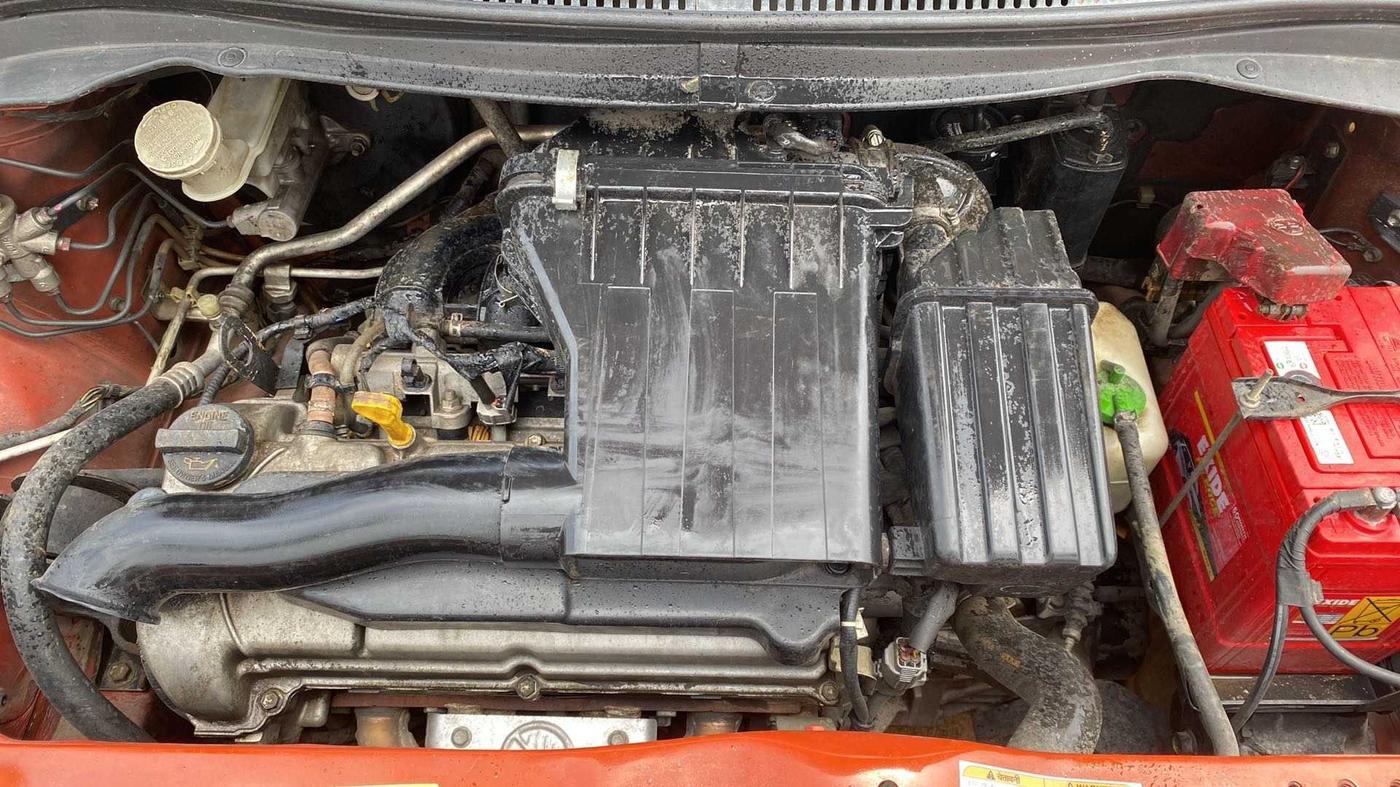 2011 Maruti Swift VXI, Petrol, Manual, 64,003 km, Open Bonet