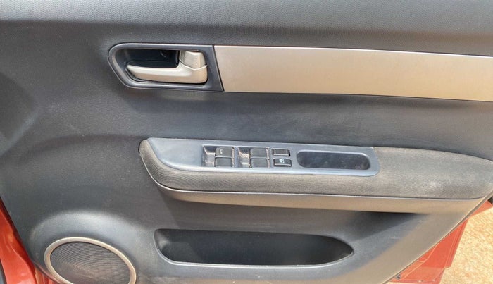 2011 Maruti Swift VXI, Petrol, Manual, 64,003 km, Driver Side Door Panels Control