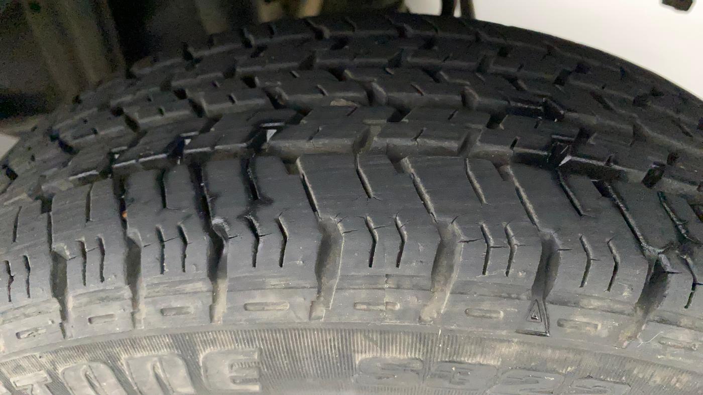 2017 Maruti Alto K10 VXI, Petrol, Manual, 7,148 km, Left Rear Tyre Tread