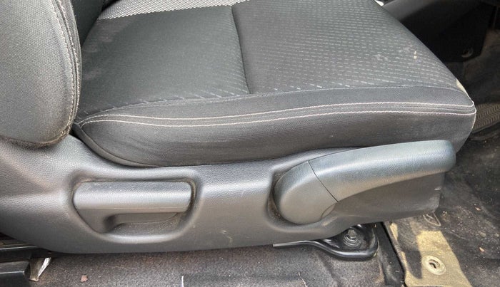 2018 Honda WR-V 1.2L I-VTEC VX MT, Petrol, Manual, 37,920 km, Driver Side Adjustment Panel