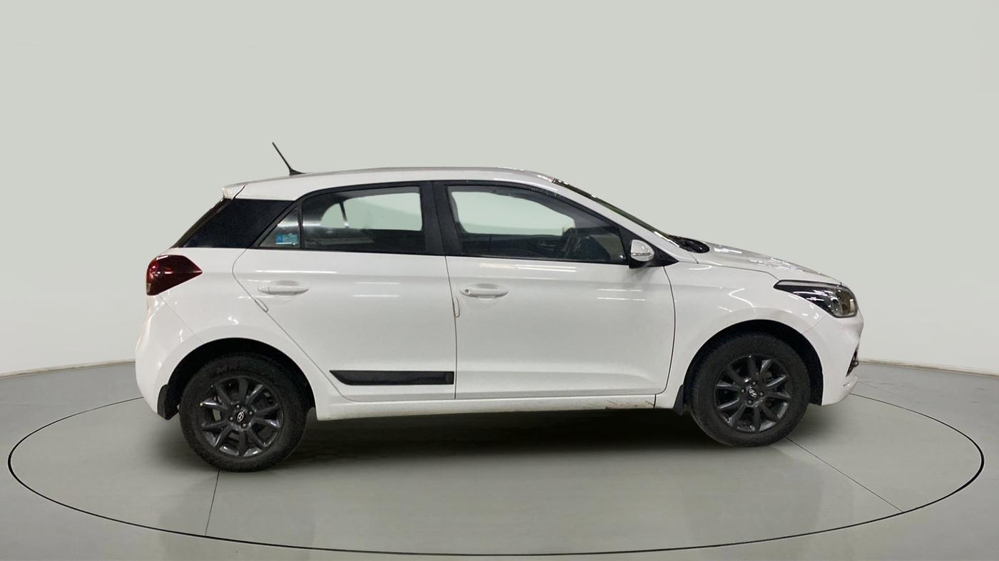 2020 Hyundai Elite i20 SPORTZ PLUS 1.2, Petrol, Manual, 62,409 km, Right Side View