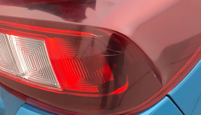 2020 Renault Kwid CLIMBER 1.0 AMT (O), Petrol, Automatic, 53,521 km, Right tail light - Minor scratches
