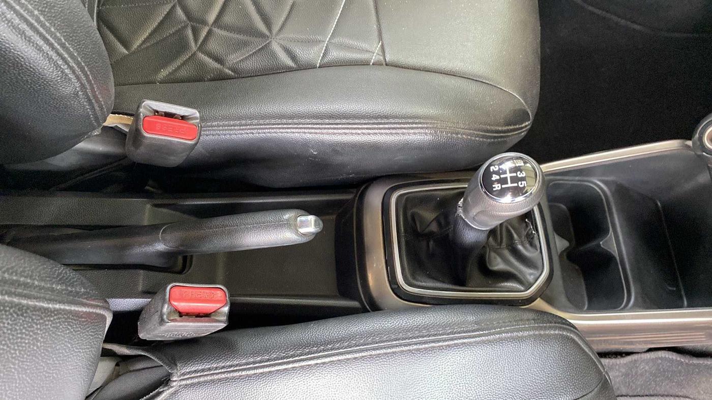 2018 Maruti IGNIS ZETA 1.2, CNG, Manual, 59,589 km, Gear Lever
