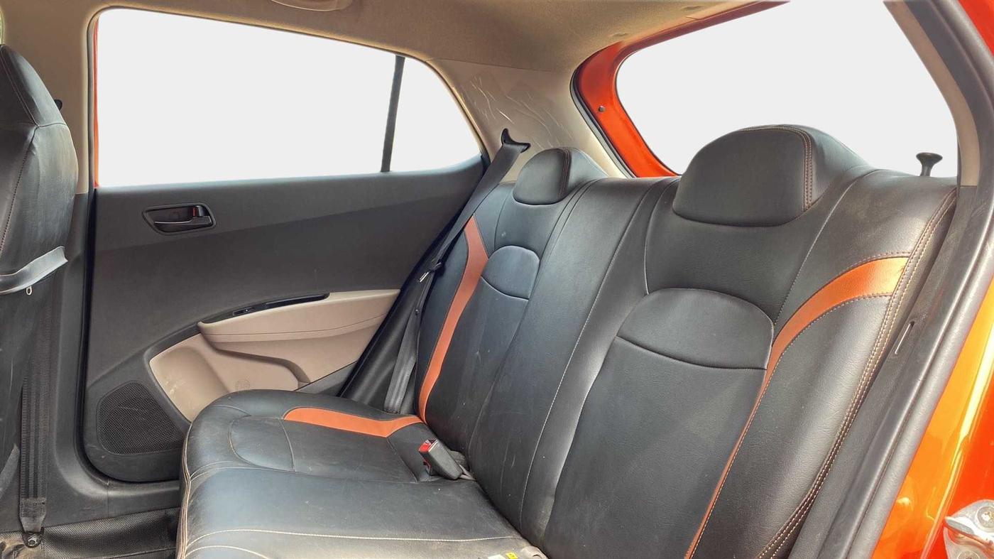 2019 Hyundai Grand i10 MAGNA 1.2 KAPPA VTVT, Petrol, Manual, 42,884 km, Right Side Rear Door Cabin