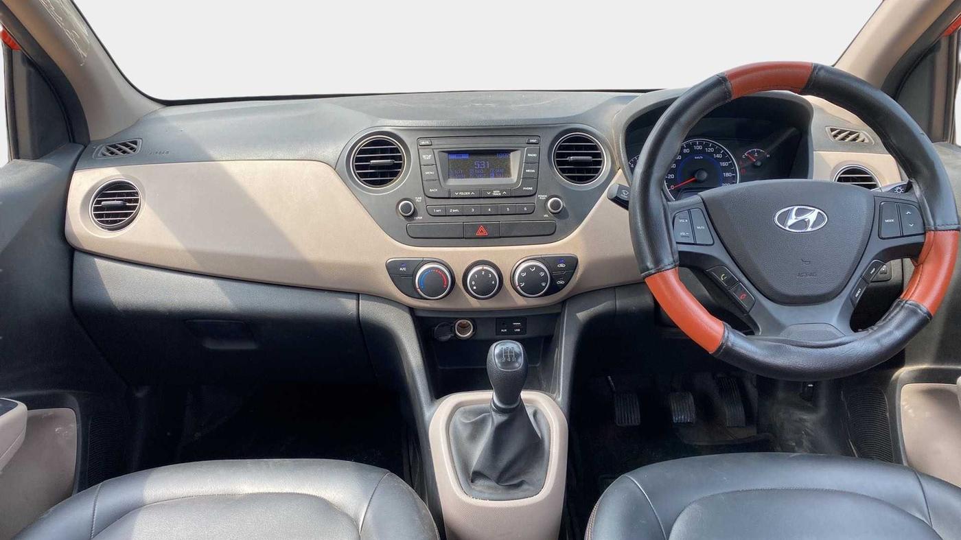 2019 Hyundai Grand i10 MAGNA 1.2 KAPPA VTVT, Petrol, Manual, 42,884 km, Dashboard