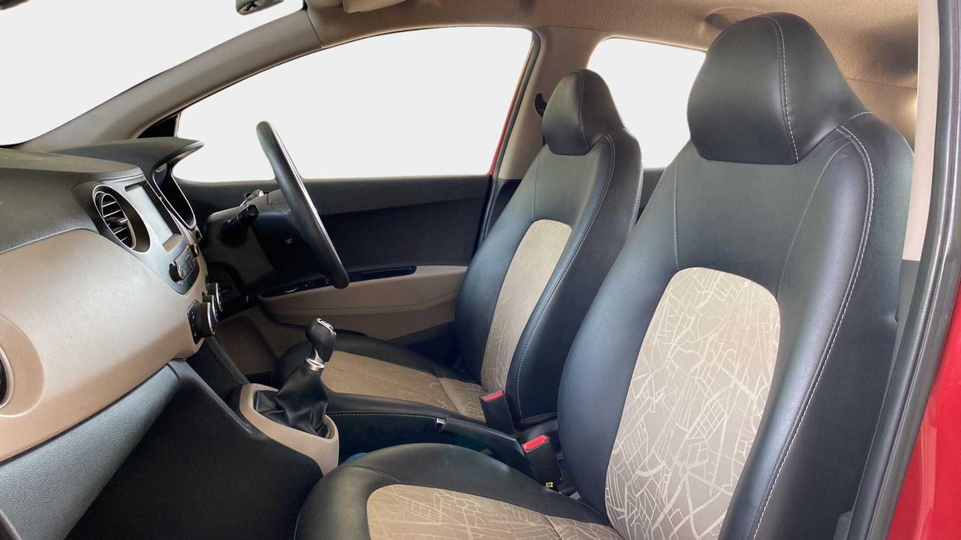 2018 Hyundai Grand i10 SPORTZ 1.2 KAPPA VTVT, Petrol, Manual, 27,288 km, Right Side Front Door Cabin