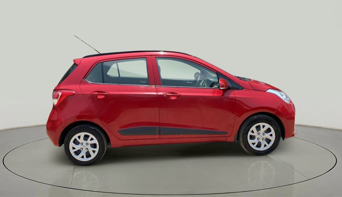 2018 Hyundai Grand i10 SPORTZ 1.2 KAPPA VTVT, Petrol, Manual, 27,288 km, Right Side View