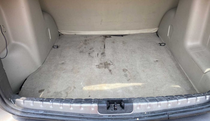 2015 Nissan Terrano XL D PLUS, Diesel, Manual, 88,694 km, Boot Inside