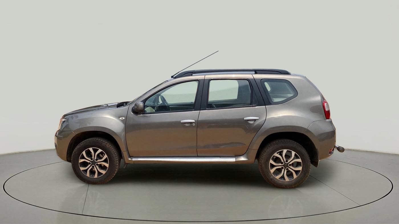 2015 Nissan Terrano XL D PLUS, Diesel, Manual, 88,694 km, Left Side