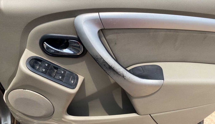 2015 Nissan Terrano XL D PLUS, Diesel, Manual, 88,694 km, Driver Side Door Panels Control