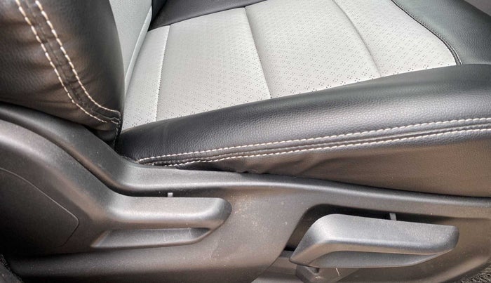 2021 Tata Tiago XZ PETROL, Petrol, Manual, 26,041 km, Driver Side Adjustment Panel